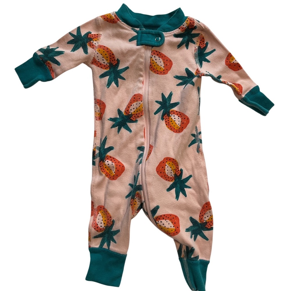 Hanna Andersson Baby Strawberry Print Organic Cotton Sleeper Romper Pink 0-3M